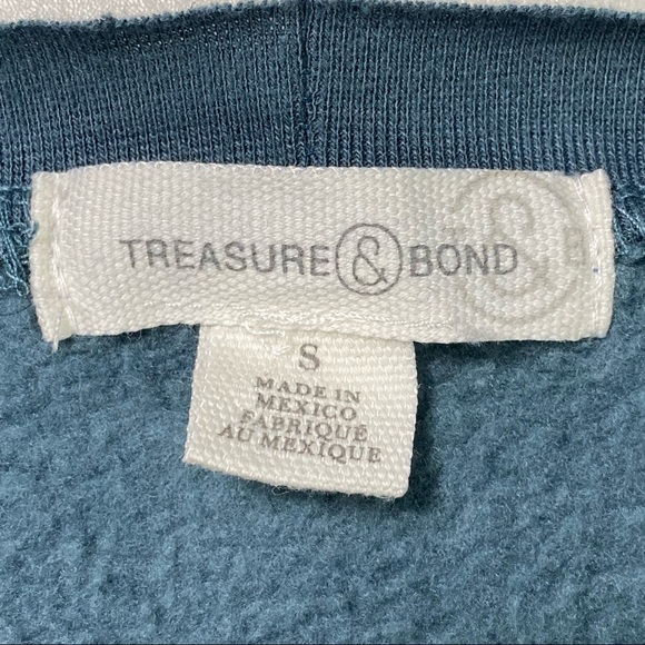 Treasure & Bond Sweatshirt, Raw Edge w/ Exposed Seams, Super Soft & Cozy - Picture 6 of 8